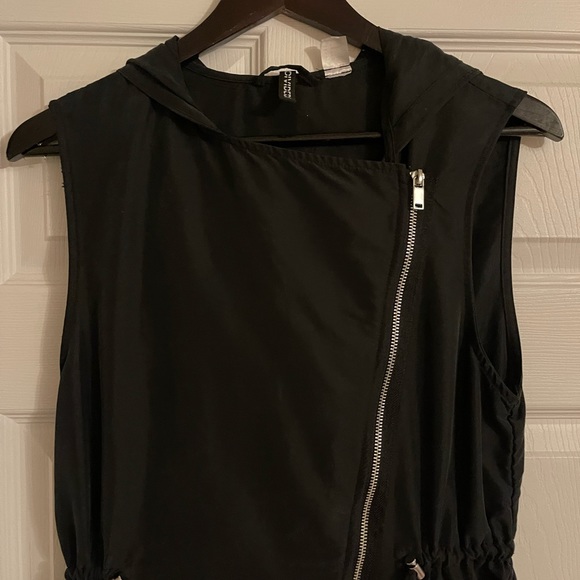 H&M Dividend tunic - Picture 2 of 3